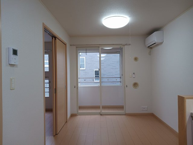 エリクシ－ル　６８の居間・リビング