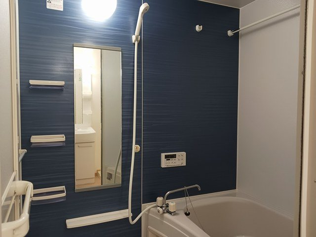 エリクシ－ル　６８の浴室