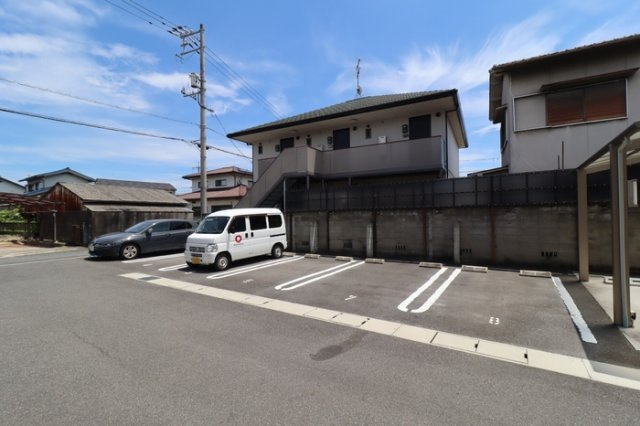 スプランドゥールの駐車場