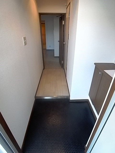 フローレンス西宮Ⅰの玄関