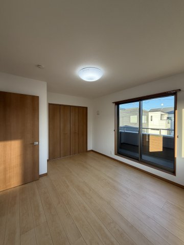 グランソフィア見沼の洋室