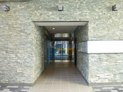 【エントランス】 | レジュールアッシュ梅田AXIA