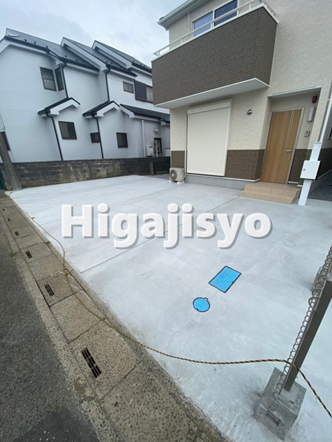 グランソフィア上の駐車場