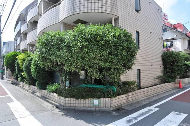 レジダンス・イン・三軒茶屋のエントランス| 