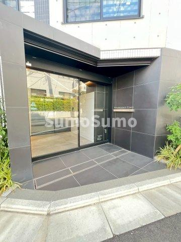 ルネサンスコート桜新町のエントランス