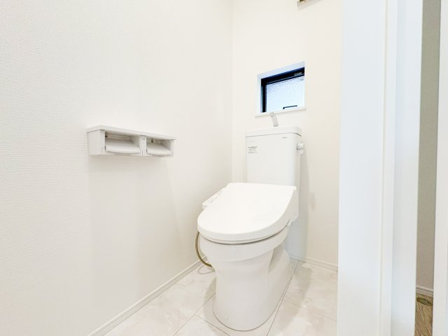 新築戸建　上平間　B号棟のトイレ|シンプルで使いやすいトイレです