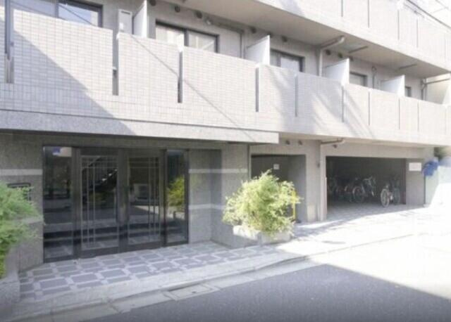 ルーブル渋谷松濤のエントランス