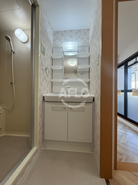 アッツ・コート美章園駅前の独立洗面台|アッツ・コート美章園駅前　