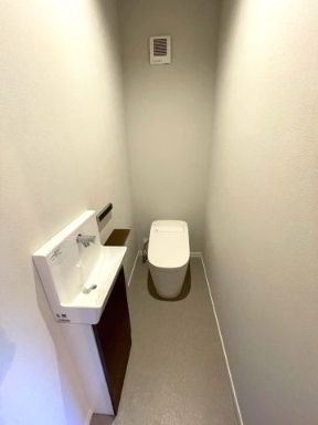 布橋シェアハウスのトイレ