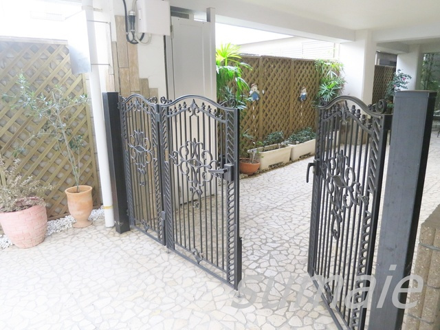 ベルテ・エフのエントランス|エントランス部分です☆