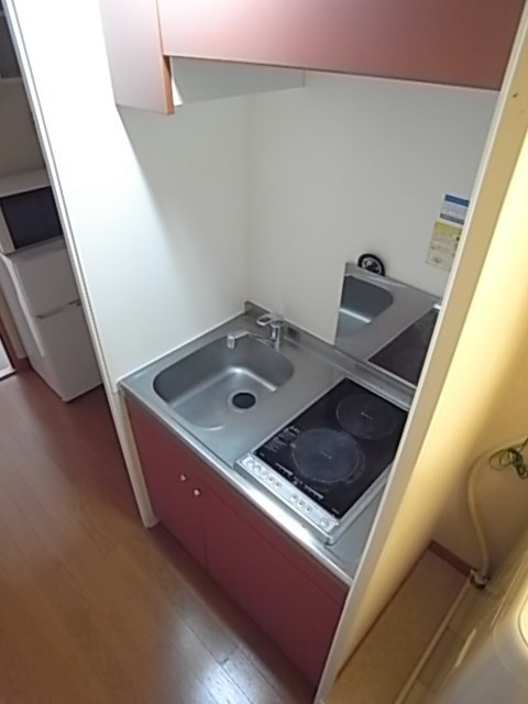 レオパレススプルース鳴尾のキッチン