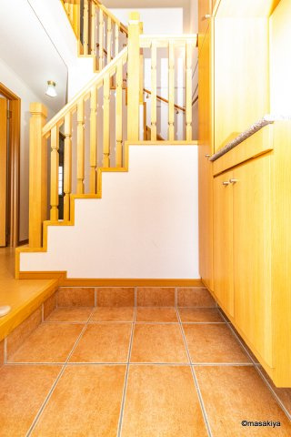 ルミネッセンス　Bの玄関