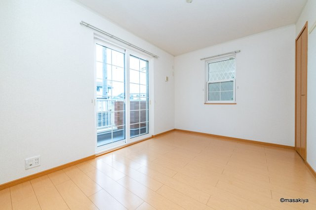 ルミネッセンス　Bの洋室