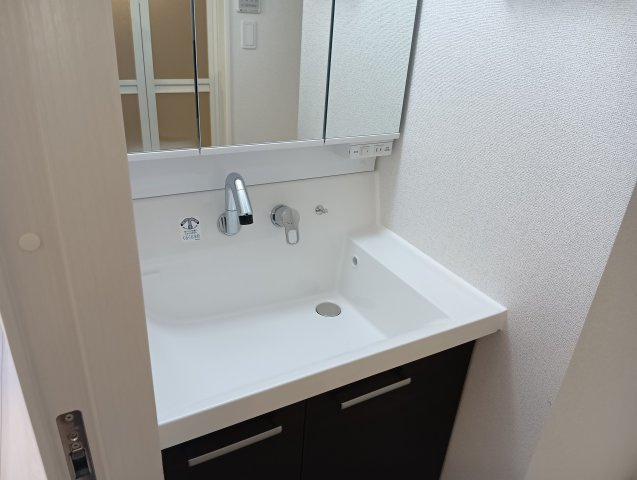 【独立洗面台】