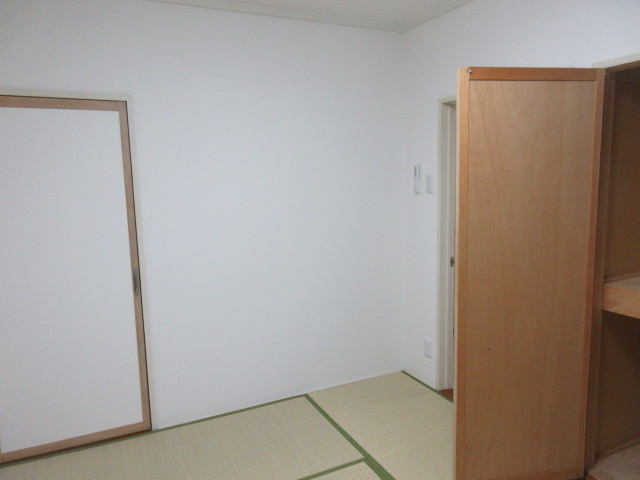 レジデンス西岡の和室