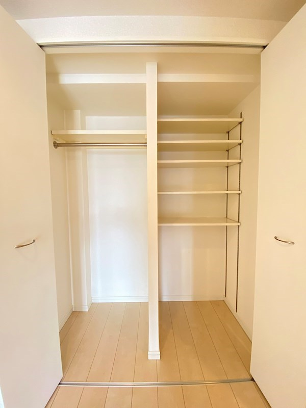 レジディア西新の収納