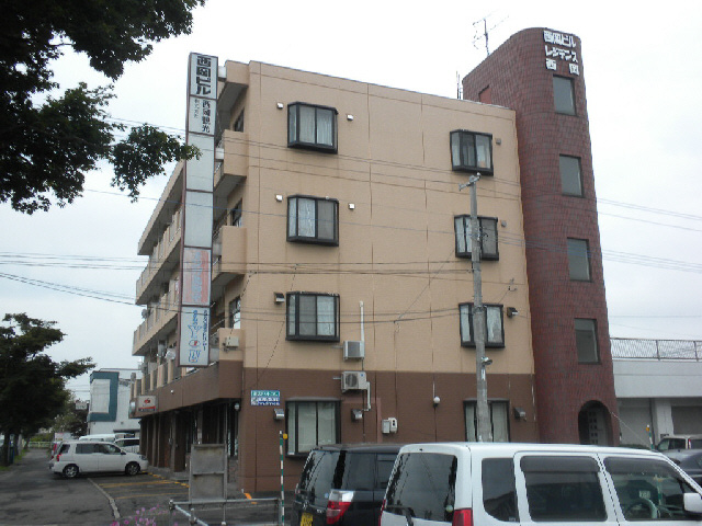 レジデンス西岡の外観