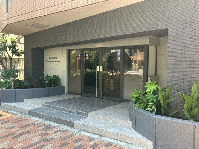 レジデンス三軒茶屋スクエアのエントランス