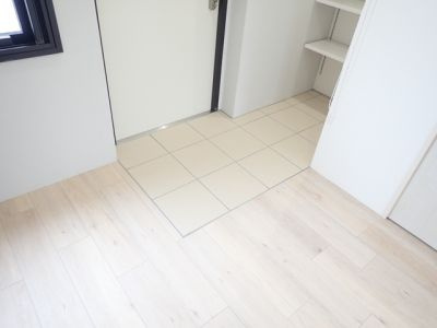 リーフ南砂の玄関