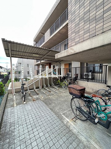 友伸ハウスの外観