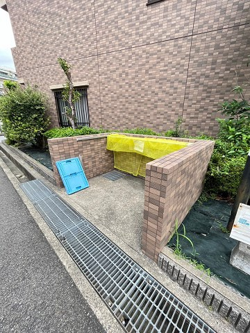 友伸ハウスの外観