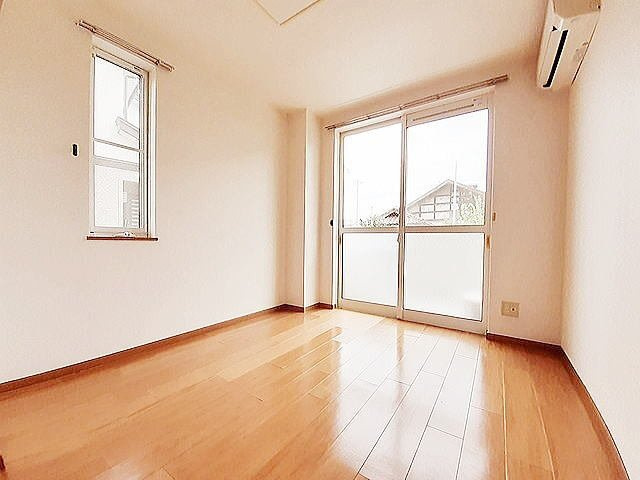 ソフロ・カトレアの居間・リビング