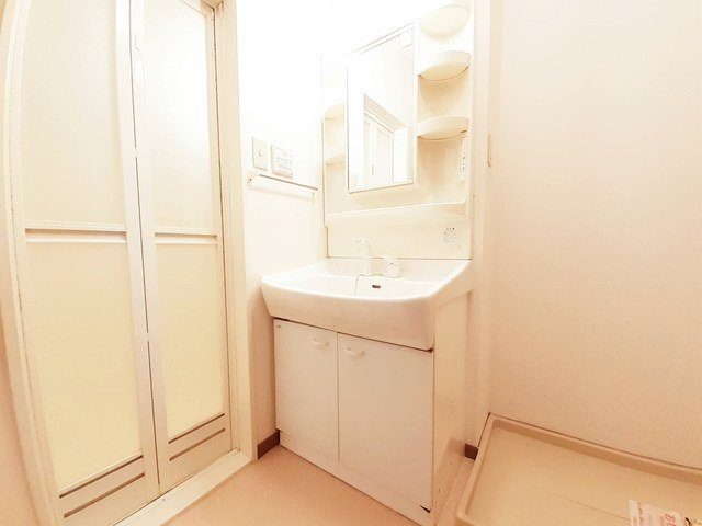 ソフロ・カトレアの独立洗面台