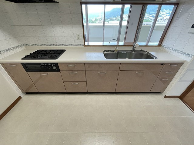 名次町ロジュマンのキッチン