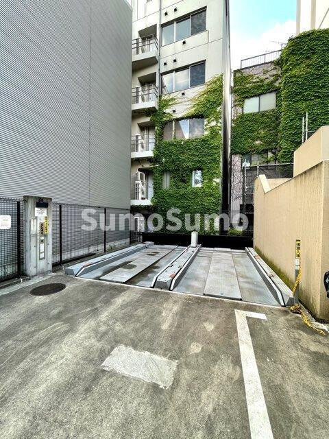レジディア恵比寿Ⅱの駐車場|駐車場完備です