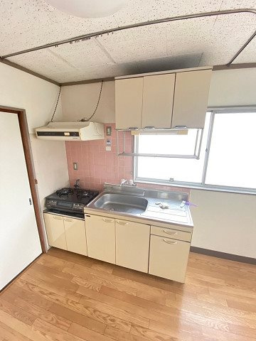 新光マンションのキッチン