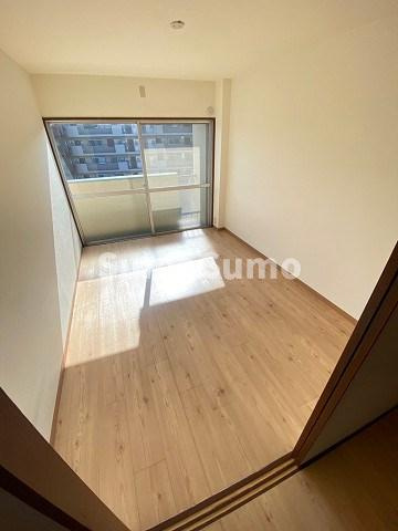 東朋第一マンションの寝室|落ち着いて過ごせるお部屋なので、寝室にいかがでしょうか