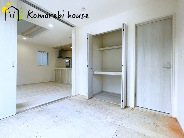 上尾市原市　12期　新築一戸建て　ブルーミングガーデン　01の和室|趣のある和室です