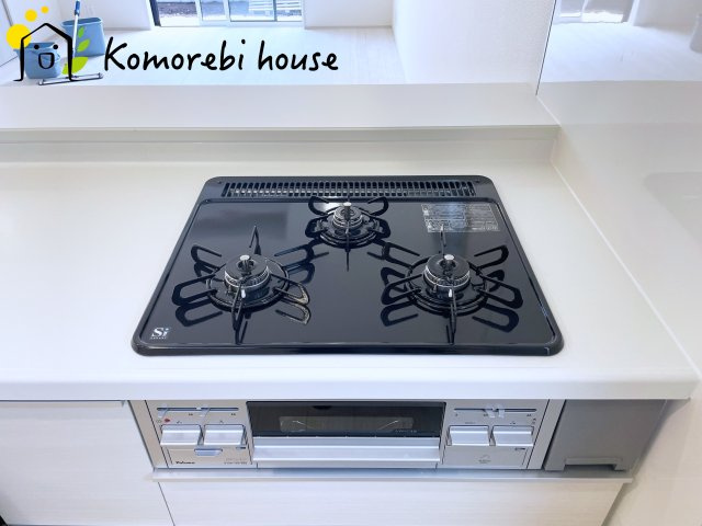 上尾市原市　12期　新築一戸建て　ブルーミングガーデン　01のキッチン|お料理しやすいキッチンです