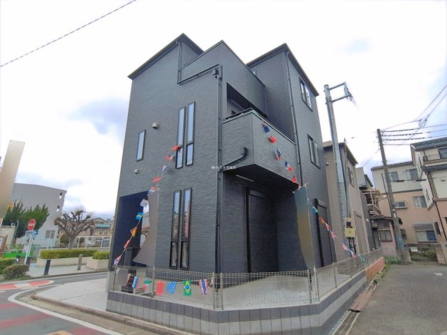 ふじみ野市駒西１丁目の新築一戸建の外観|3方角地につき陽当り良好・開放感あります♪