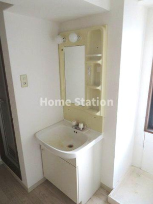 【洗面所】 | ロイヤルコート