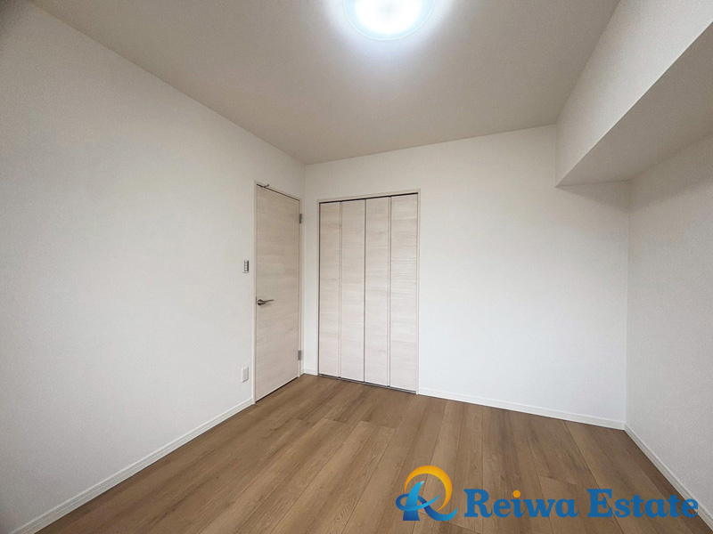 ダイアパレス・エクシード茅ヶ崎の洋室|全室クローゼット付きで整理整頓にお役立ち♪