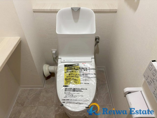 ダイアパレス・エクシード茅ヶ崎のトイレ|様々な機能が付いた温水洗浄便座。