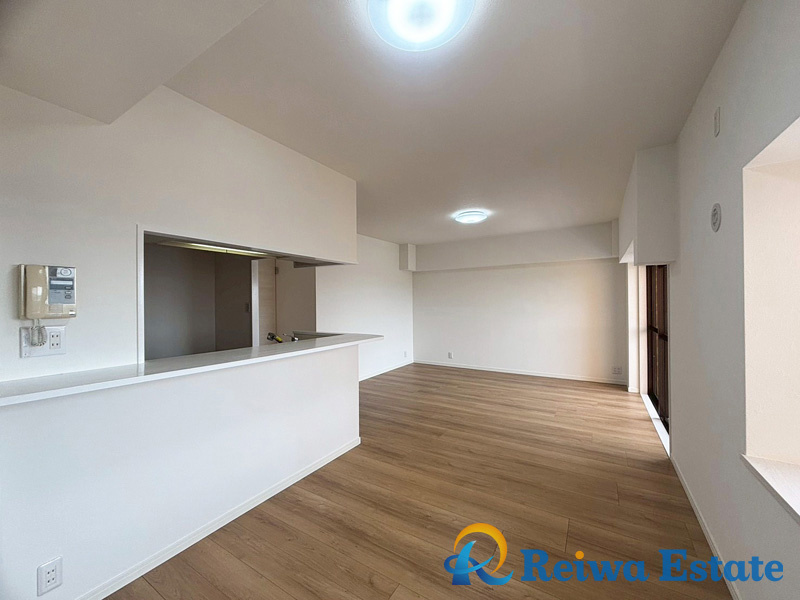 ダイアパレス・エクシード茅ヶ崎の居間・リビング|約16帖のLDKは家族が集まる憩いの場。