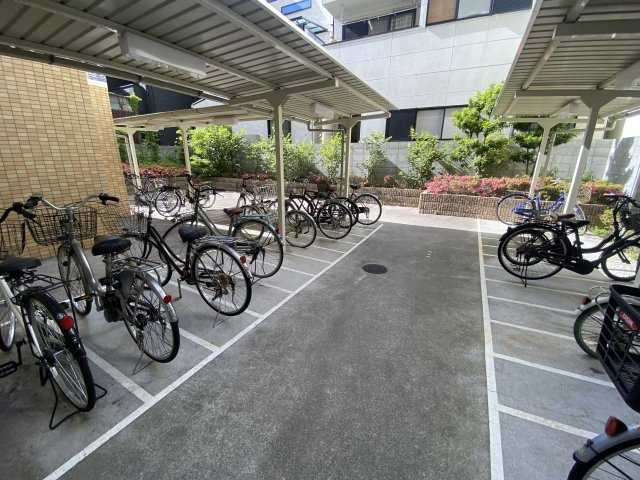 プリエール播磨のその他共用部分|プリエール播磨　駐輪場