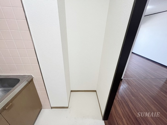 アーバンレジデンスのキッチン|冷蔵庫置き場です。