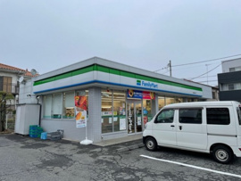 ファミリーマートまで550m
