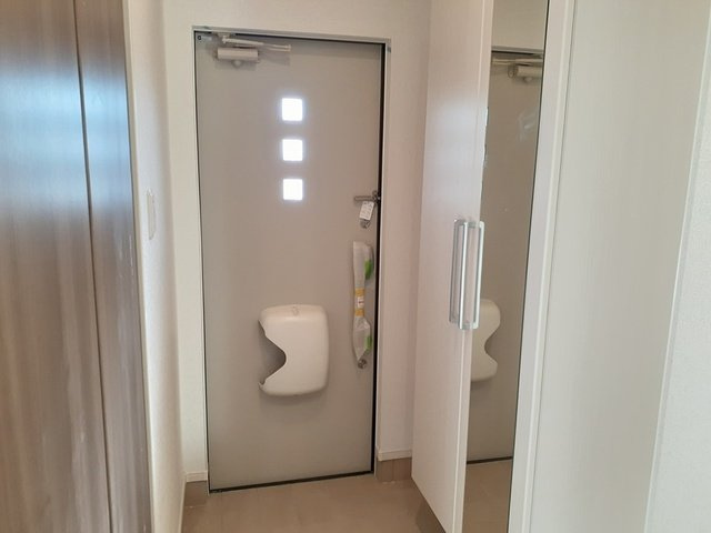 シンプルで使いやすい玄関です