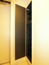 シンプルで使いやすい玄関です