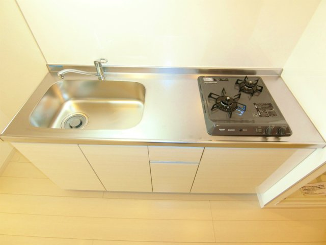 コンパクトなキッチンで掃除もラクラク