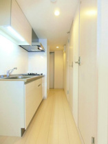 明るい色調の室内です