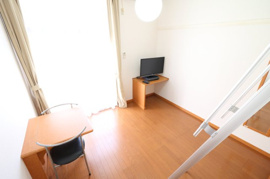 こちらのリビングで趣味の時間をお楽しみください