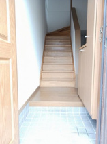 毎日通る玄関はこちらです