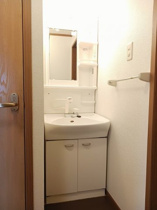 コンパクトで使いやすい洗面所