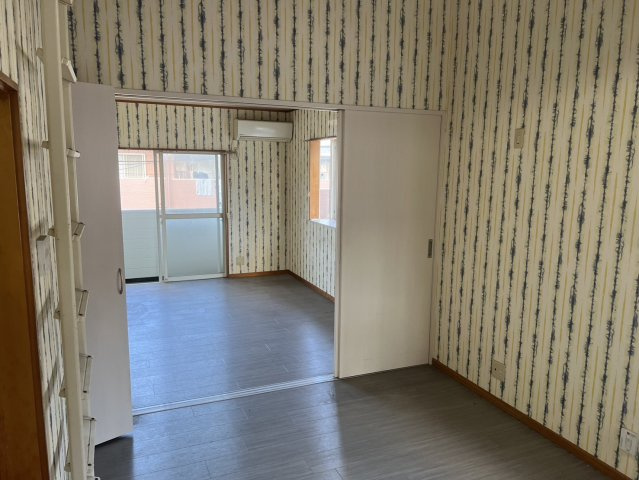 キッチン上にロフト付き