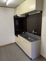 コンパクトなキッチンで掃除もラクラク